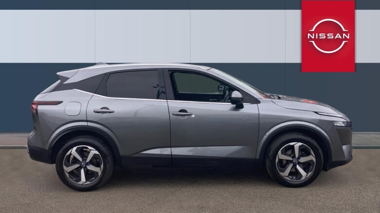 Nissan Qashqai 1.3 DiG-T MH N-Connecta 5dr Petrol Hatchback